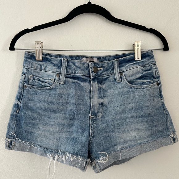 PAIGE Pants - Paige Jimmy Jimmy Cotten denim shorts with a raw hem cuff Size 25